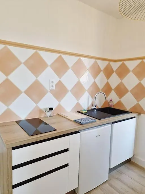 Ferienwohnung T2 Clim & Confort - Gare Matabiau - Metro - Wifi Toulouse 0*,